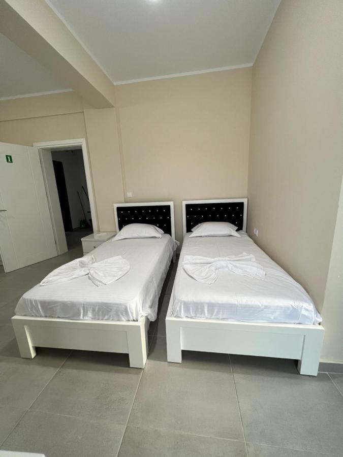 Harmony Apartments ซารานเดอ ภายนอก รูปภาพ