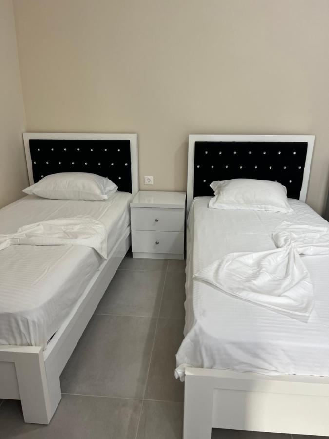 Harmony Apartments ซารานเดอ ภายนอก รูปภาพ
