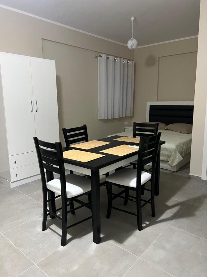 Harmony Apartments ซารานเดอ ภายนอก รูปภาพ