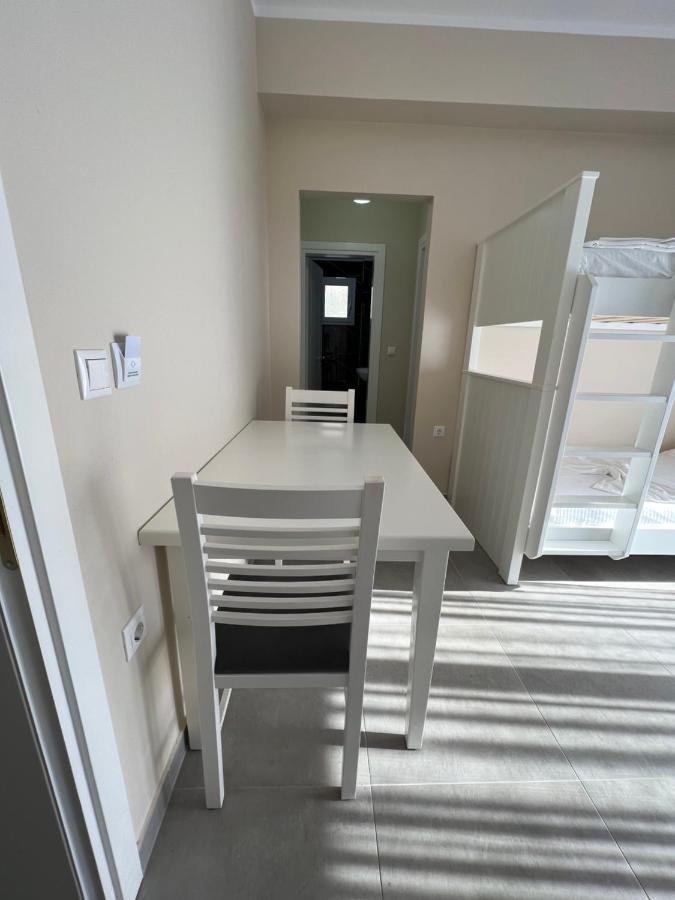 Harmony Apartments ซารานเดอ ภายนอก รูปภาพ