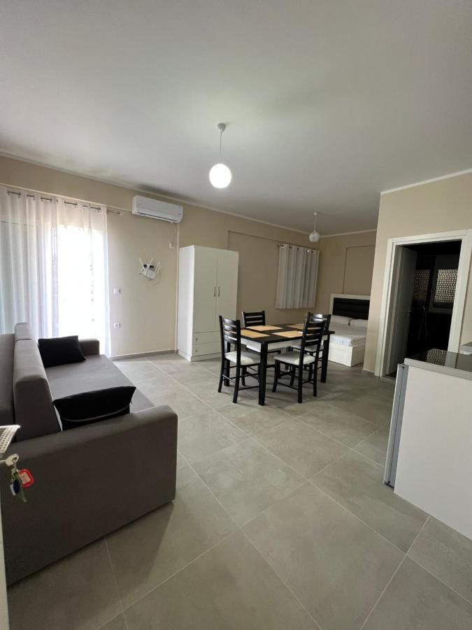 Harmony Apartments ซารานเดอ ภายนอก รูปภาพ