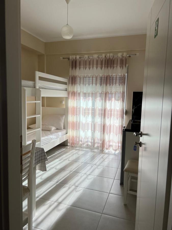 Harmony Apartments ซารานเดอ ภายนอก รูปภาพ